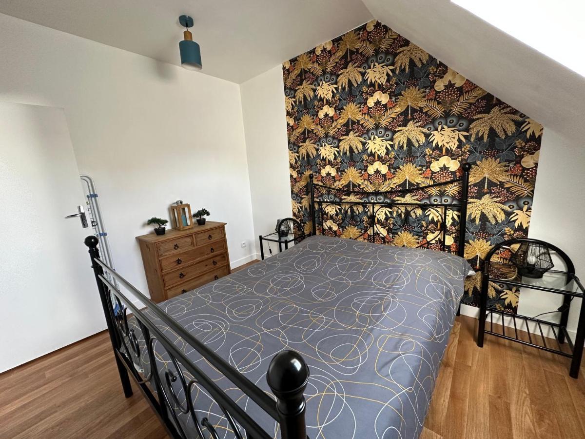 Appartement Au Centre Ville De ซ็องส์ ภายนอก รูปภาพ